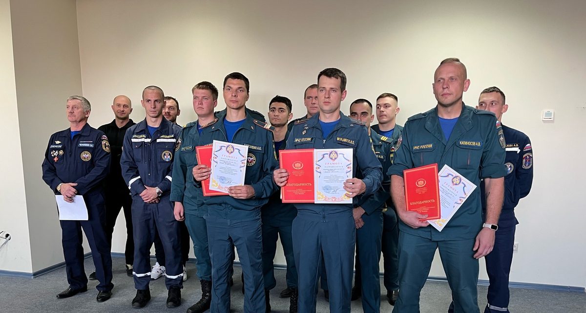 Пожарный поднялся на 25-й этаж в экипировке весом около 20 кг за 3 минуты 55 секунд